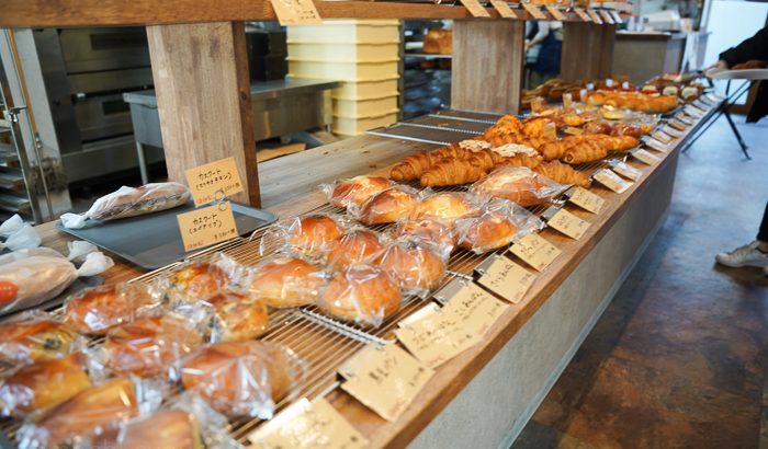 【神戸・神戸駅】厨房が覗けるパン屋さん：ビービーベーカリー （BB Bakery）